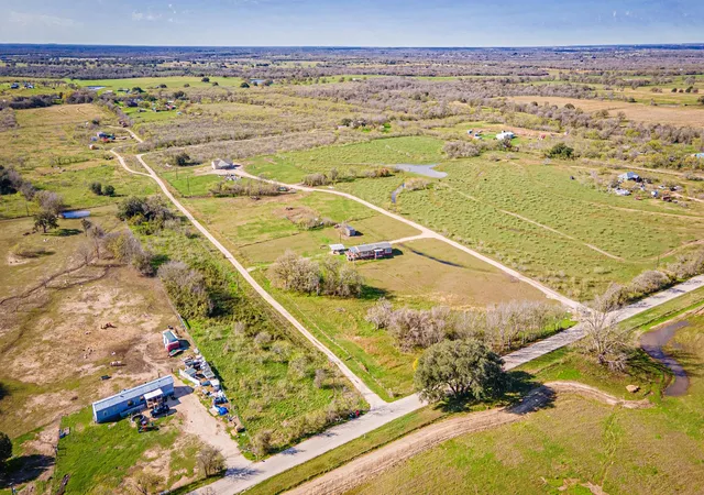 3rd image of 3370 Pettytown Rd, Dale, TX 78616 | MLS# 2612264