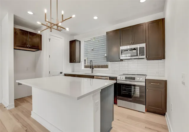 4th image of 4127 E 12Th St #2, Austin, TX 78721 | MLS# 8410073