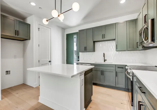 3rd image of 4127 E 12Th St #3, Austin, TX 78721 | MLS# 4329344