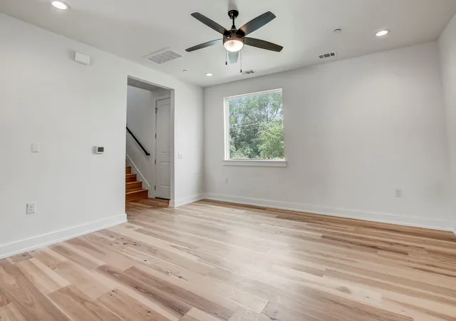 3rd image of 4127 E 12Th St #4, Austin, TX 78721 | MLS# 6817163