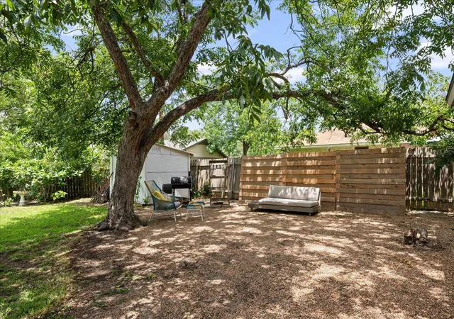 25th image of 8102 Shadowood Dr, Austin, TX 78757 | MLS# 7084162