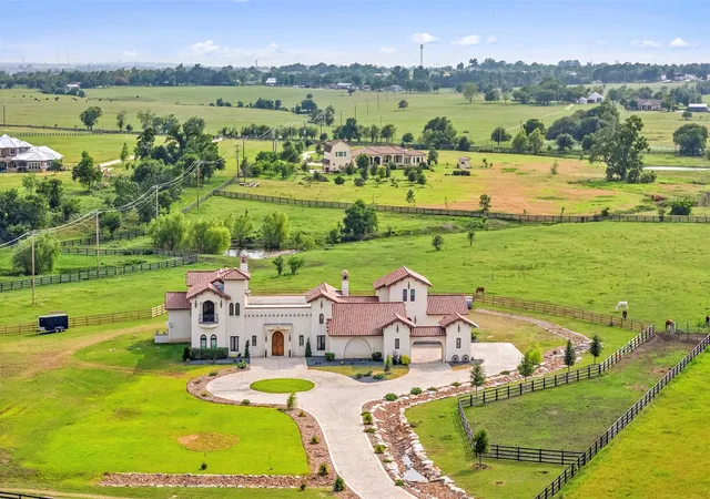 Photo 1 of Mansion for sale at 108 Country Vista Ln, Georgetown, TX 78626 | MLS# 6977577 | Listing updated on 2026-07-06