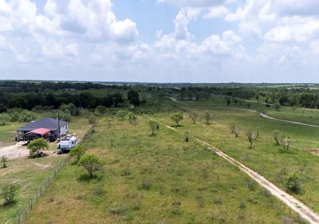 29th image of 401 Turnback Trl, Dale, TX 78616 | MLS# 7449310
