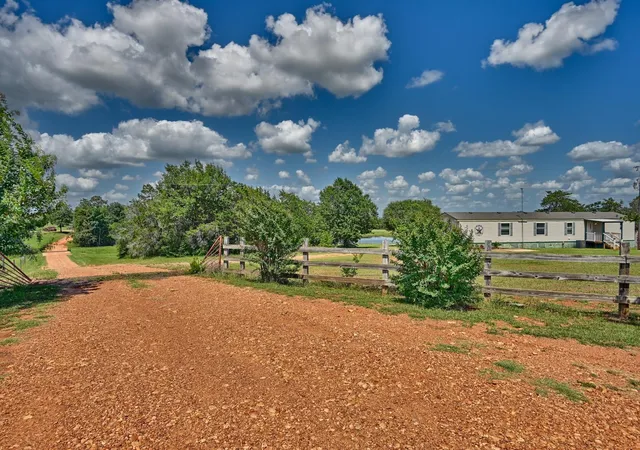 1st image of 1368 County Road 207, Giddings, TX 78942 | MLS# 3549794