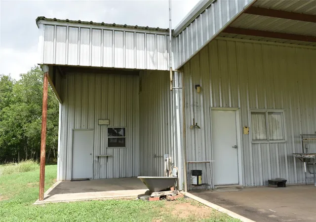 3rd image of 291 Reids Bnd, Bastrop, TX 78602 | MLS# 6315386