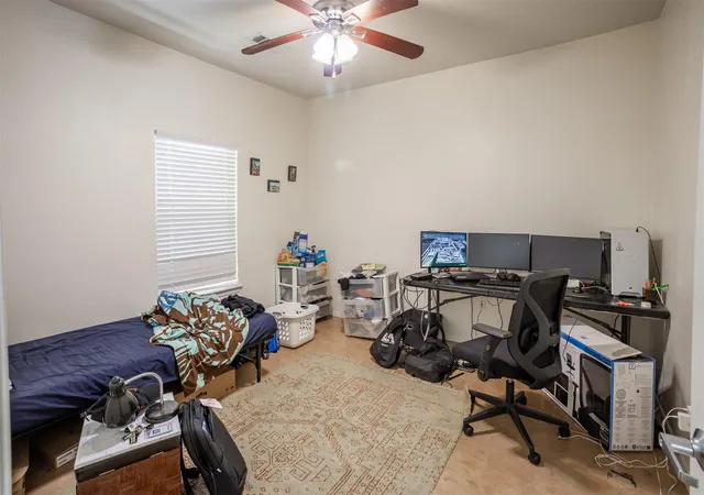 5th image of 910 W 25Th St #403, Austin, TX 78705 | MLS# 7918341