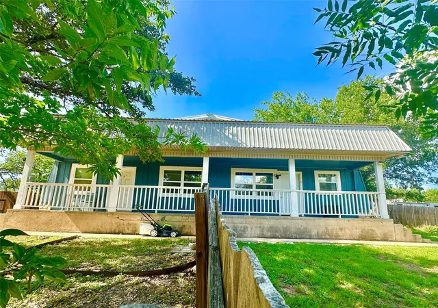 4th image of 1302 S Quinlan Park Rd, Austin, TX 78732 | MLS# 1586940