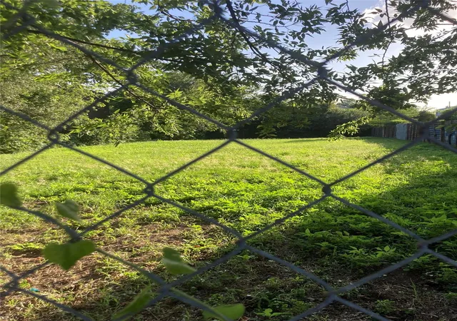Photo 2 of Land for sale at 1192 B Comal St, Austin, TX 78702 | MLS# 9380626 | Listing updated on 2026-03-16