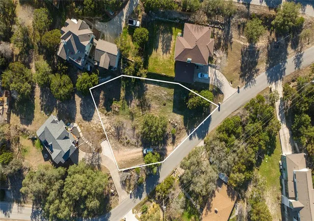 Photo 2 of Single family home for sale at 22411 Briarview Dr, Spicewood, TX 78669 | MLS# 7001934 | Listing updated on 2026-02-10