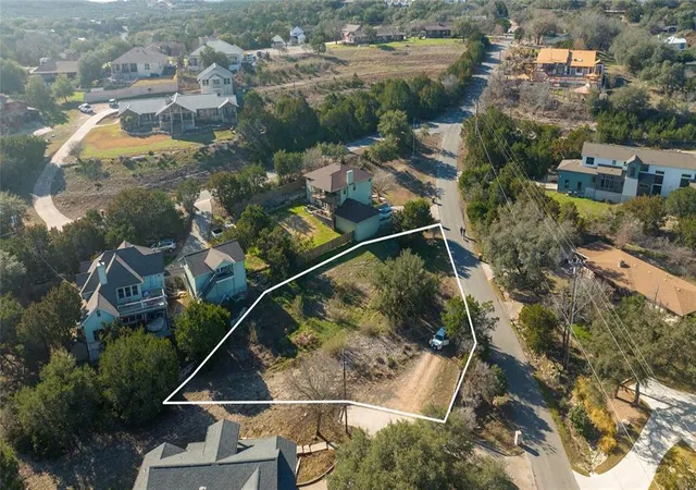 Photo 3 of Single family home for sale at 22411 Briarview Dr, Spicewood, TX 78669 | MLS# 7001934 | Listing updated on 2026-02-10