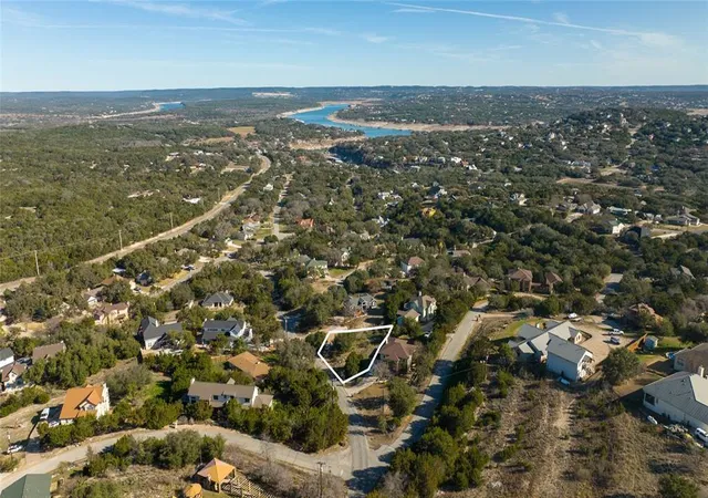 Photo 3 of Single family home for sale at 22411 Briarview Dr, Spicewood, TX 78669 | MLS# 7001934 | Listing updated on 2026-02-10