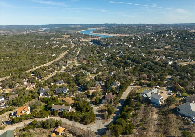 Photo 4 of Single family home for sale at 22411 Briarview Dr, Spicewood, TX 78669 | MLS# 7001934 | Listing updated on 2026-02-10