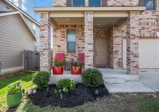 Photo 3 of Single family home for sale at 239 Crimson Ln, Kyle, TX 78640 | MLS# 9147559 | Listing updated on 2026-06-30