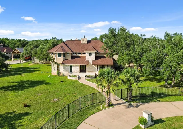 Photo 2 of Single family home for sale at 176 Logan Ranch Rd, Georgetown, TX 78628 | MLS# 4476852 | Listing updated on 2026-08-26