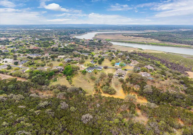 Photo 3 of Single family home for sale at 515 Wesley Ridge Dr, Spicewood, TX 78669 | MLS# 3622221 | Listing updated on 2026-07-16
