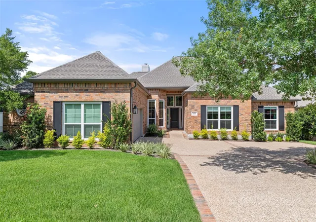 Photo 1 of Single family home for sale at 9294 Scenic Blf Dr, Austin, TX 78733 | MLS# 6161011 | Listing updated on 2026-08-30
