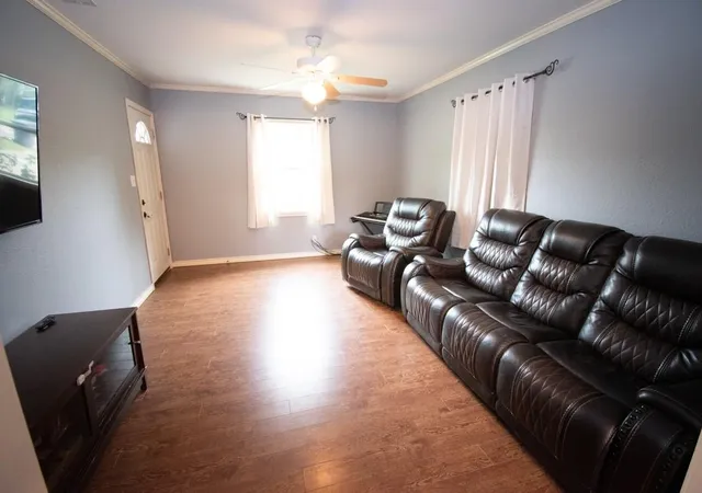 Photo 3 of Single family home for sale at 722 Dyer St, Rockdale, TX 76567 | MLS# 3487475 | Listing updated on 2026-08-15