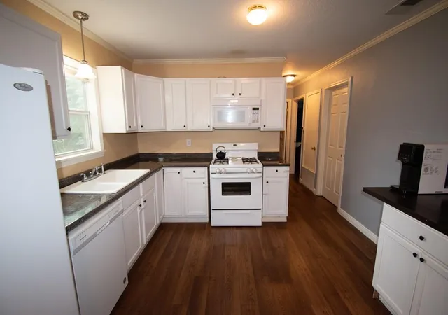 Photo 4 of Single family home for sale at 722 Dyer St, Rockdale, TX 76567 | MLS# 3487475 | Listing updated on 2026-08-15