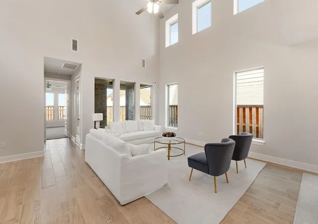 Photo 3 of Sale Pending at 129 Emerald Grove Dr, Georgetown, TX 78633 | MLS# 5377844 | Listing updated on 2026-09-22