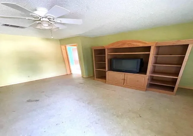 2nd image of 7607 Williamson Creek Dr Dr, Austin, TX 78736 | MLS# 4103252