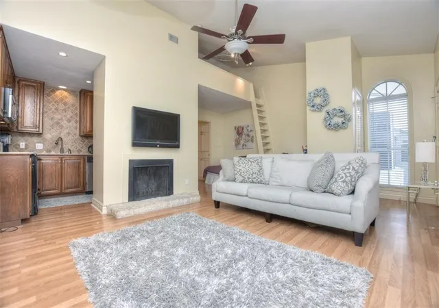 5th image of 2529 Rio Grande St #63, Austin, TX 78705 | MLS# 5451892