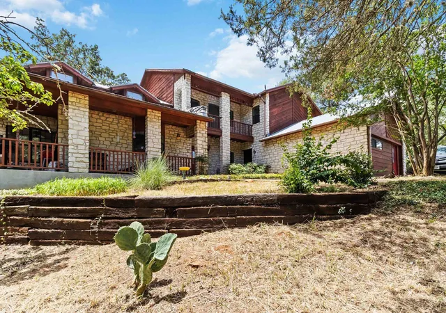 1st image of 214 Laura Ln, Bastrop, TX 78602 | MLS# 5224621