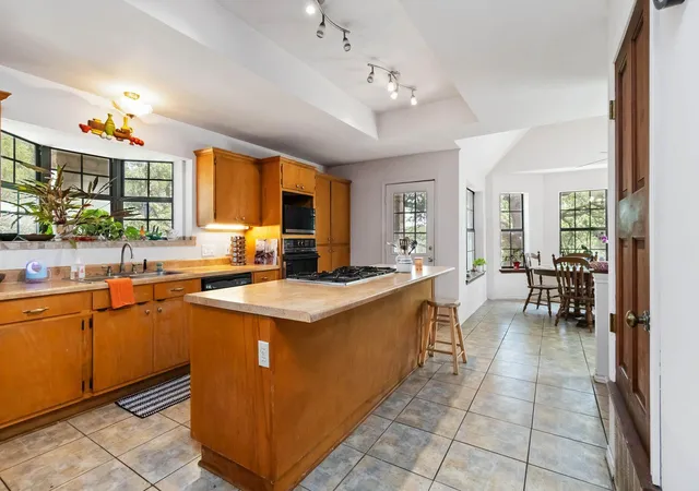 5th image of 214 Laura Ln, Bastrop, TX 78602 | MLS# 5224621