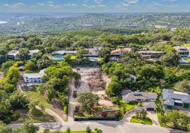 Photo 2 of Land for sale at 4616 Crestway Dr, Austin, TX 78731 | MLS# 7052334 | Listing updated on 2026-06-26