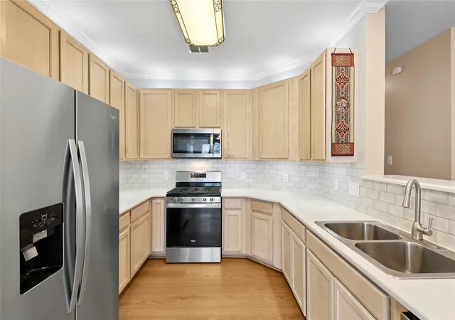 Photo 4 of Condo for sale at 7500 Shadowridge Run #34, Austin, TX 78749 | MLS# 1676861 | Listing updated on 2026-09-12