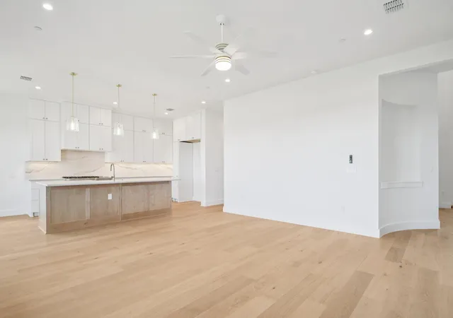 3rd image of 10103 Milky Way Dr, Austin, TX 78730 | MLS# 8410520