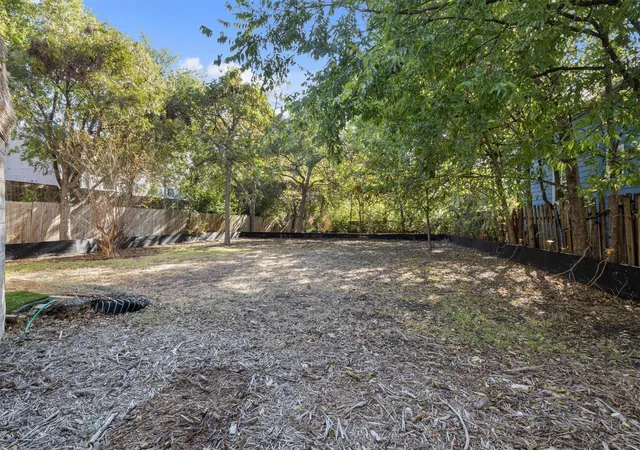 4th image of 935 E 56Th St #2 & 3, Austin, TX 78751 | MLS# 9035160