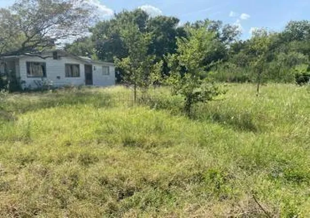 3rd image of 1006 Lott Ave, Austin, TX 78721 | MLS# 1942930