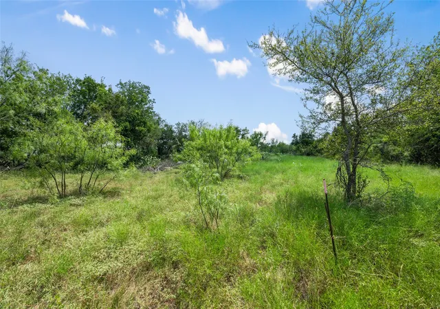Photo 2 of Land for sale at 925 N 1St St, Jarrell, TX 76537 | MLS# 9274845 | Listing updated on 2026-06-12