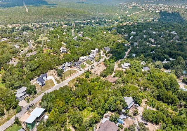 24th image of 1812 Miami Dr, Austin, TX 78733 | MLS# 7445725
