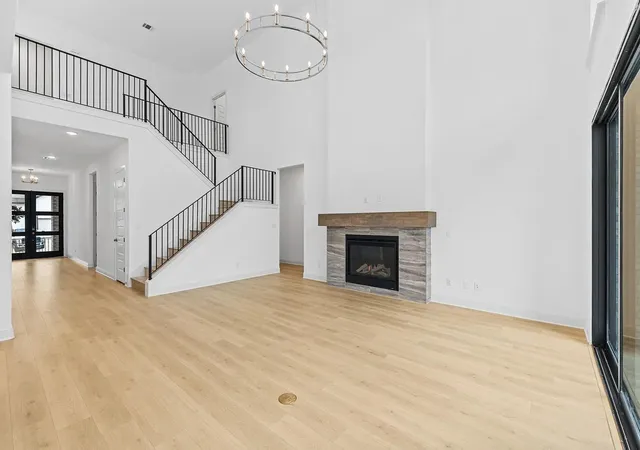 Photo 4 of Single family home for sale at 1805 Crimson Sunset Dr, Georgetown, TX 78628 | MLS# 8558958 | Listing updated on 2026-10-23