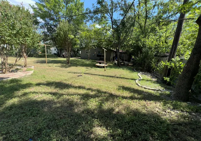 1st image of 6810 Galindo St, Austin, TX 78741 | MLS# 4842521