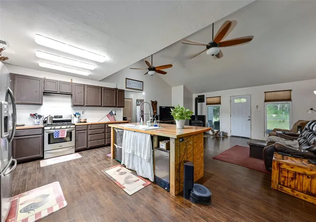 3rd image of 681 County Road 474, Elgin, TX 78621 | MLS# 4878561