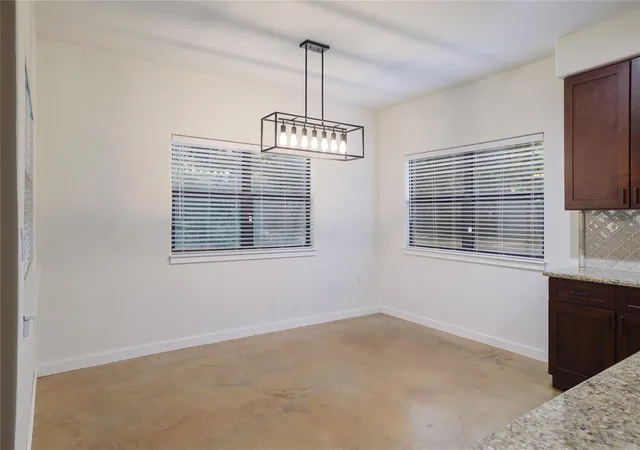 5th image of 122 N Pohakea Dr, Bastrop, TX 78602 | MLS# 7916609