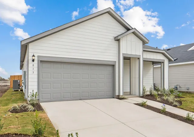 3rd image of 813 Cardenas St, San Marcos, TX 78666 | MLS# 4185270