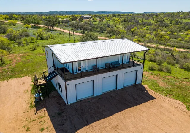 Photo 4 of House for sale at 1137 County Rd 314, Llano, TX 78643 | MLS# 8198999 | Listing updated on 2026-08-27