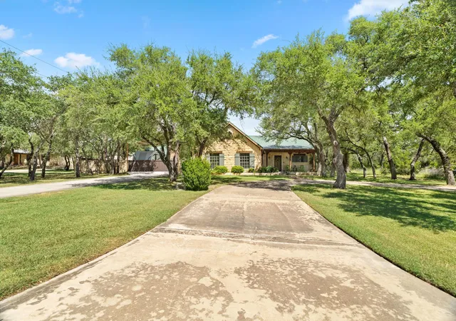 2nd image of 102 Camm Lary Cir, Burnet, TX 78611 | MLS# 2133567
