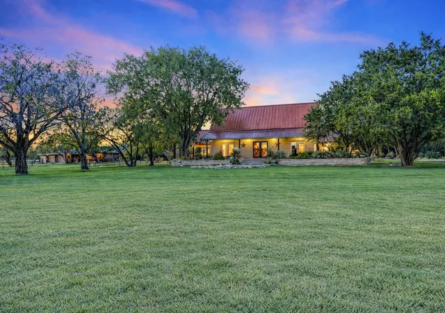 Photo 1 of Single family home for sale at 1005 County Road 414, Spicewood, TX 78669 | MLS# 1059263 | Listing updated on 2026-09-15