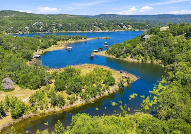 1st image of 17307 E Reed Parks Rd, Jonestown, TX 78645 | MLS# 1420723