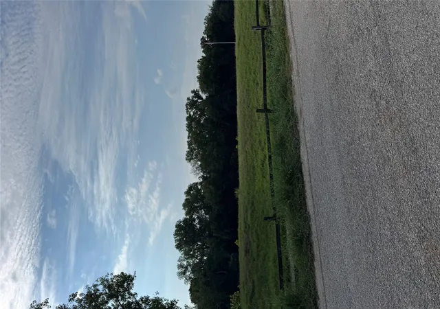 2nd image of 736 E Riverside Dr, Bastrop, TX 78602 | MLS# 9971866