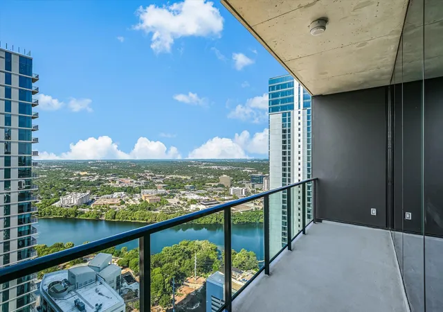 Condo for sale at 610 Davis St #3801, Austin, TX 78701 | MLS# 1037217