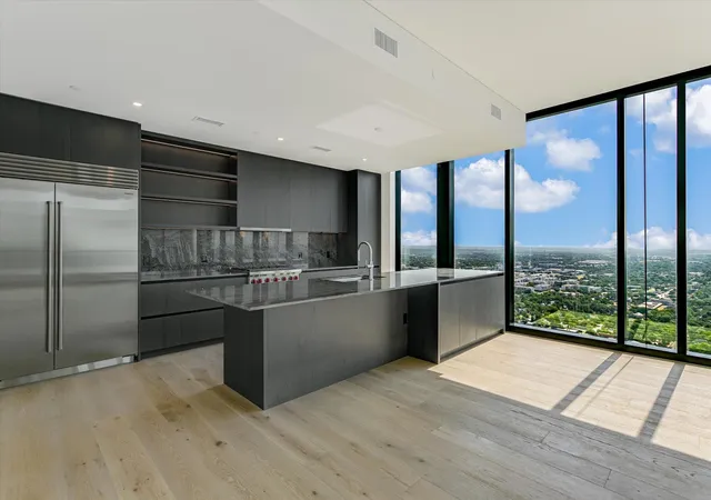 Photo 3 of Condo for sale at 610 Davis St #3801, Austin, TX 78701 | MLS# 1037217 | Listing updated on 2026-10-06