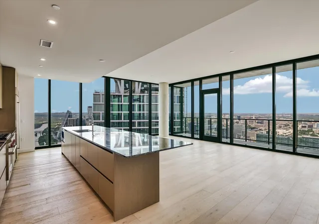 Photo 2 of Condo for sale at 610 Davis St #4704, Austin, TX 78701 | MLS# 3909496 | Listing updated on 2026-10-04