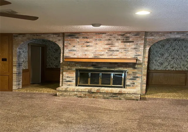 Photo 2 of Single family home for sale at 11 North Hts Dr, La Marque, TX 77568 | MLS# 7230766 | Listing updated on 2026-03-11