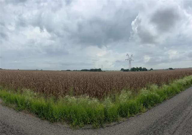 3rd image of 127 County Rd, Georgetown, TX 78626 | MLS# 9518309