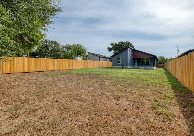 Homes for sale in Elgin, TX | 202 Washington St, Elgin, TX 78621 | MLS# 3861444
